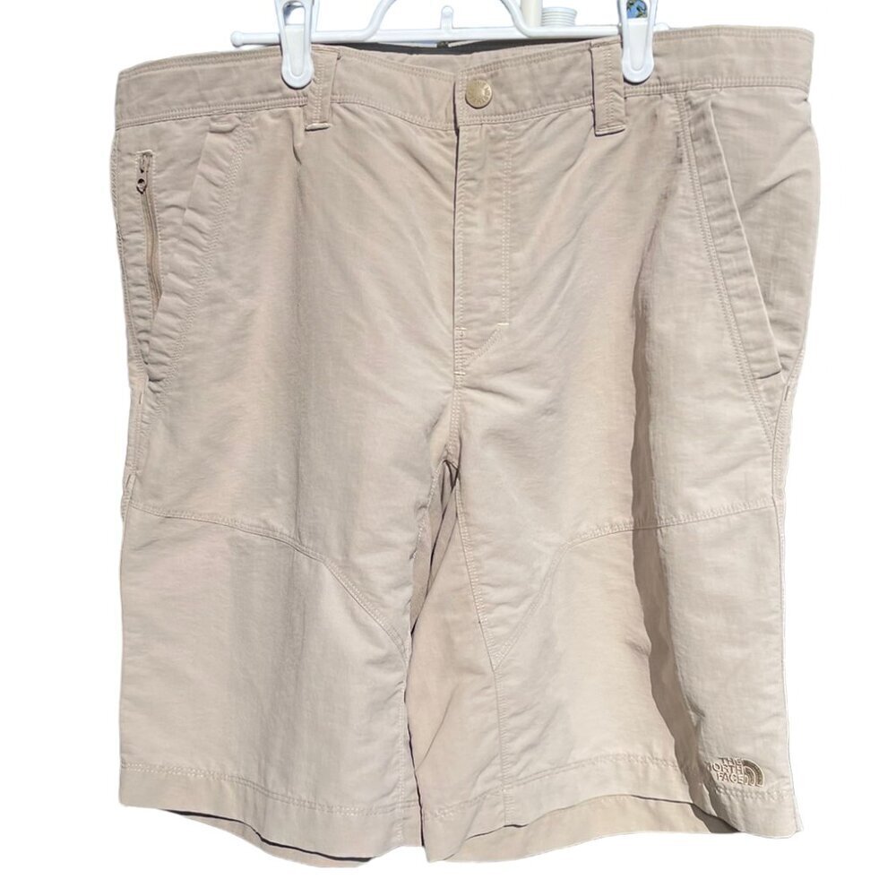 THE NORTH FACE Cargo Shorts Men's Beige Nylon Hiking Size 36 Large, FLAW
